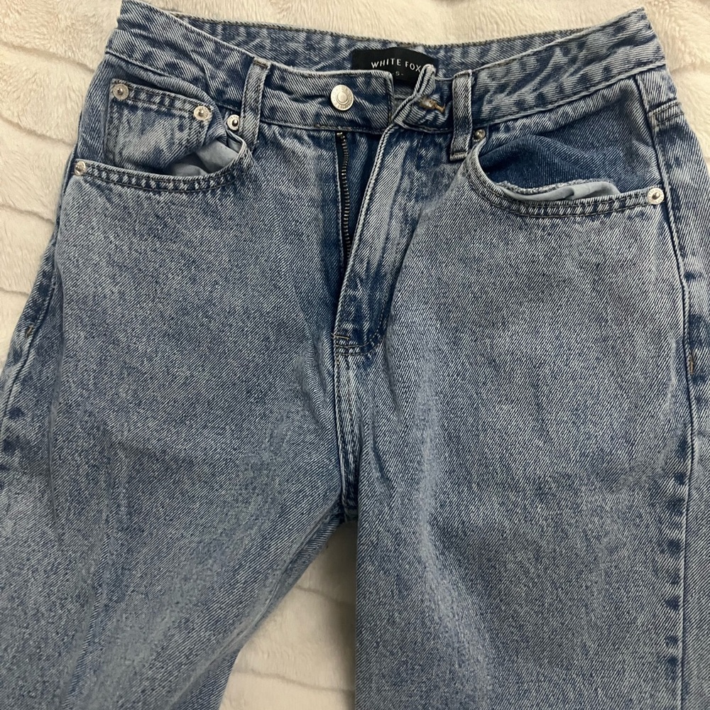 White fox straight leg jeans